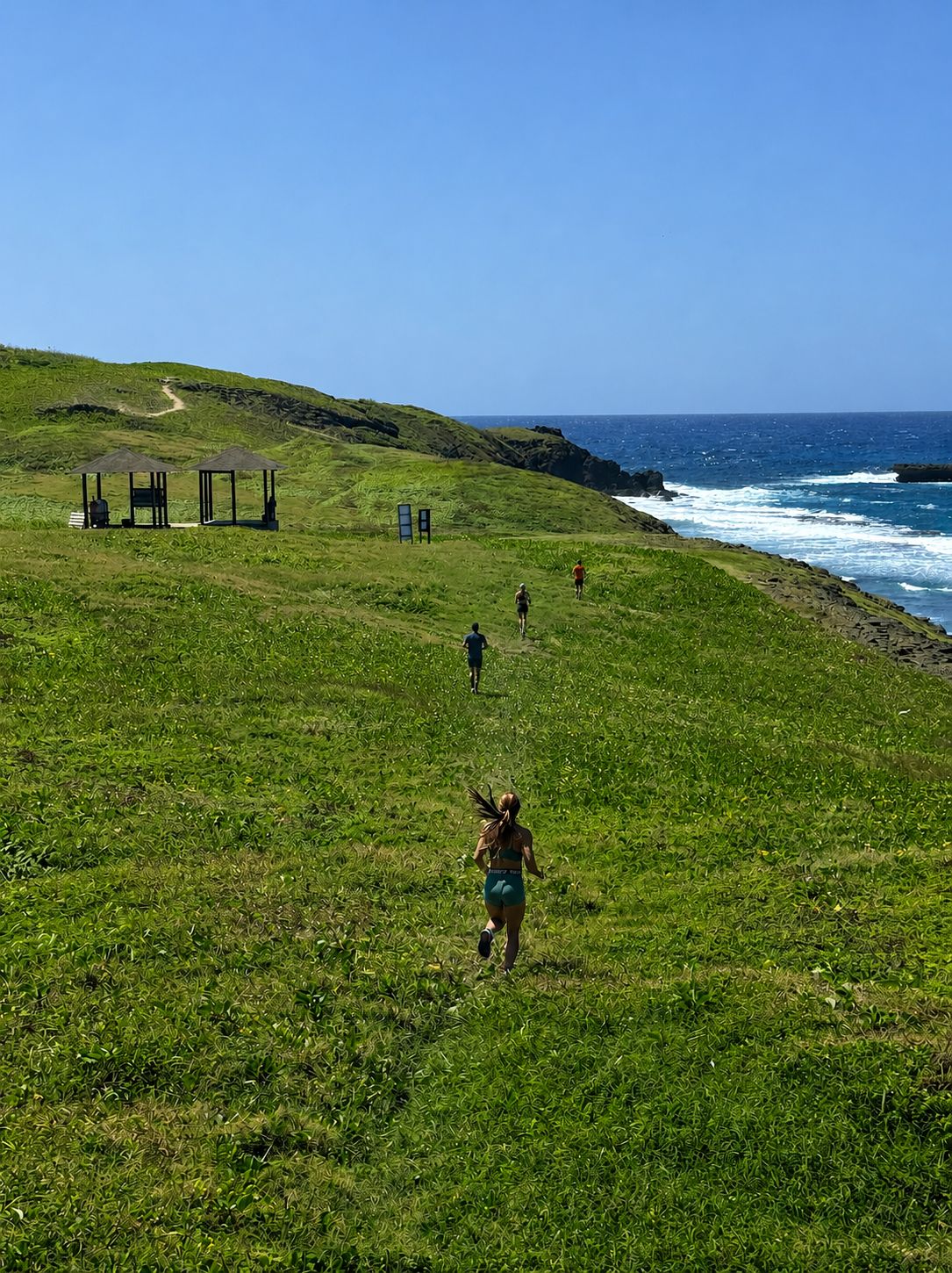 Corrida na trilha de Fernando de Noronha